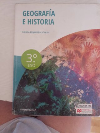 Geografía e Historia 3º - Libro de texto en for...
