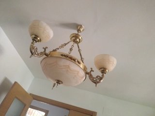 Lámpara de araña para salón.