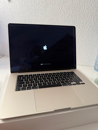 MacBook Air 15” M2 2023 - leer descripción