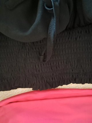 Conjunto Top Rosa y Falda Negra