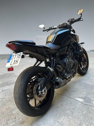 Yamaha MT-07 2022 - 2627 km