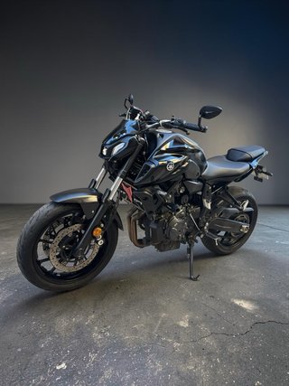 Yamaha MT-07 2022 - 2627 km