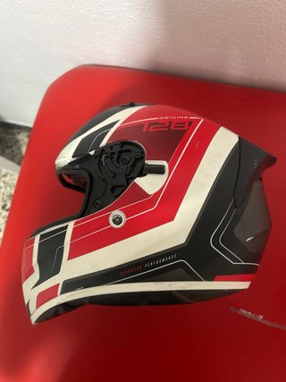 Casco de moto integral con visera