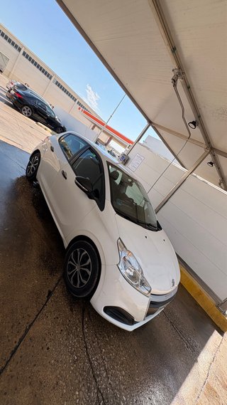 Peugeot 208 2015