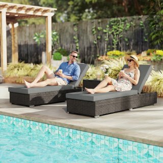 Set 2 Sdraio da Giardino in Rattan con Tavolino