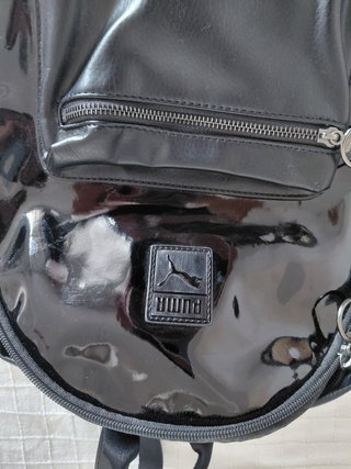 Mochila Puma Negra Charol