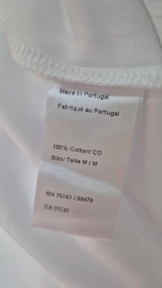 T-shirt nu-in branca tamanho M