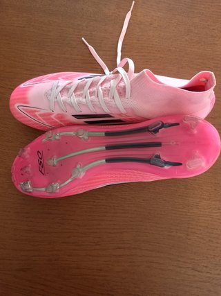 Botas de fútbol Adidas F50 rosas sin usar