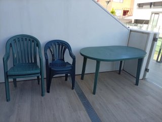 Mesa y 4 Sillas Terraza Plástico