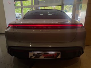 Porsche Taycan 2023