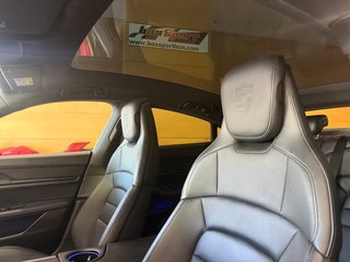 Porsche Taycan 2023
