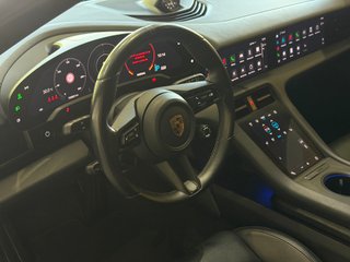 Porsche Taycan 2023