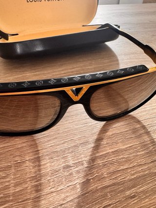 Gafas de Sol Louis Vuitton Negras y Doradas