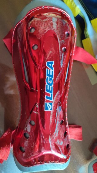 Parastinchi calcio LEGEA rossi