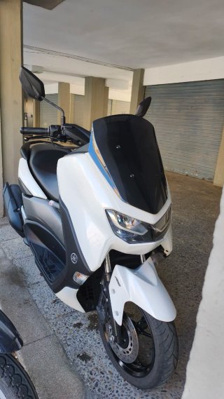 Yamaha Nmax  - Como Nueva siempre en garaje