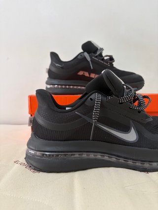 Nike Pegasus Premium-Talla 44