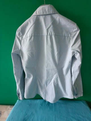 Blusa Stradivarius Rayas Azul y Blanco