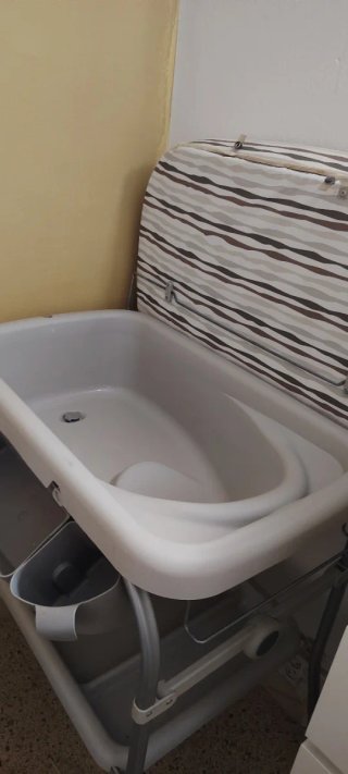 Cambiador de bebé con accesorios de Chicco