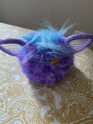 Juguete Furby Morado y Azul