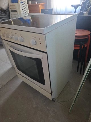 Vitrocerámica y Horno Corberó