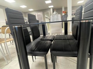 Mesa comedor + 4 sillas negras
