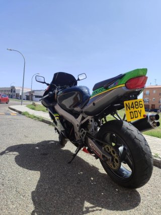 Kawasaki Ninja 750R