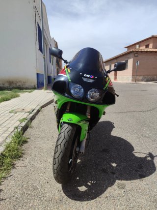 Kawasaki Ninja 750R