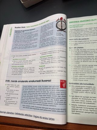 Libros GeografiaHistoria euskera Vicens Vives 4eso
