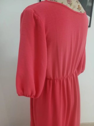 Vestido largo rojo con volantes