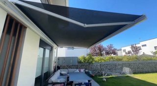 Toldo eléctrico 5000x3000 con iluminación LED