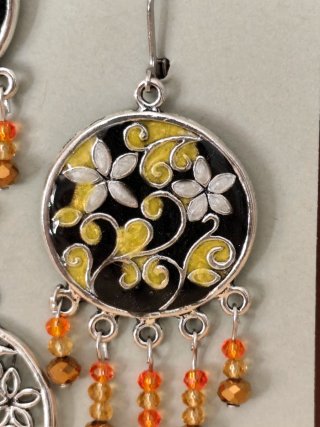 Pendientes artesanales florales