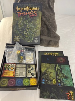 Ancient Terrible Things Juego de Mesa