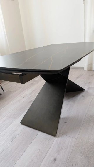 Tavolo da pranzo ALLUNGABILE design moderno marmo