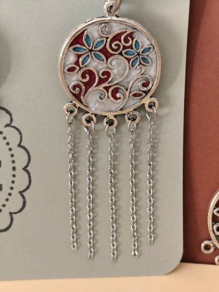 Pendientes artesanales florales con cadenas