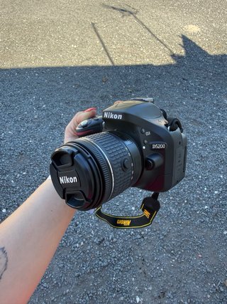 Nikon D5200 + Objetivo AF-S DX NIKKOR