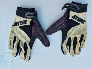 Guantes Trial Red Bull K1 y Jitsie