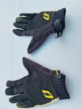 Guantes Trial Red Bull K1 y Jitsie