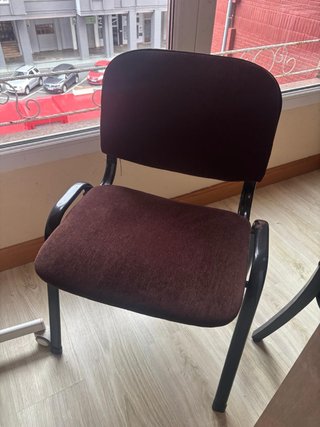 Silla de oficina con asiento y respaldo