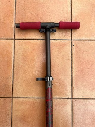 Patinete Oxelo plegable rojo con suspensión
