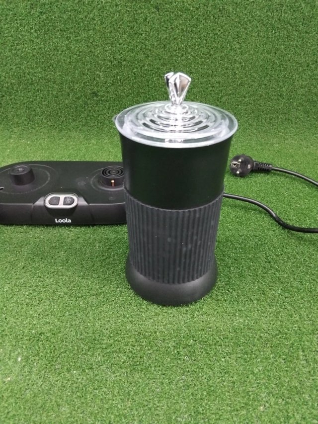Cafetera Italiana Eléctrica + Espumador de leche