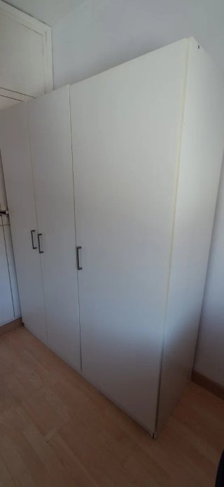 Armarios de tres puertas, 2 unidades