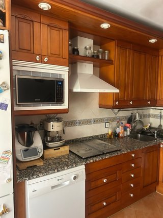 Muebles de cocina madera y cristal