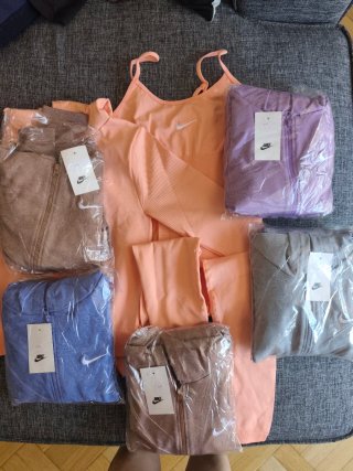 Conjunto deportivo Nike bordado s/m y L/XL