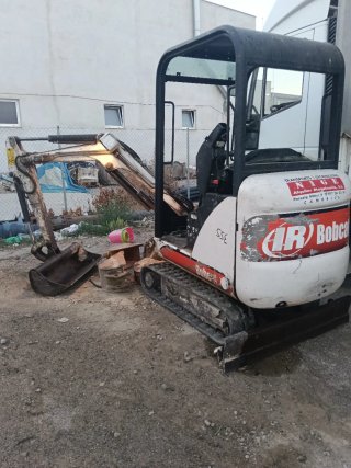 Mini giratoria Bobcat 322