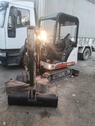 Mini giratoria Bobcat 322