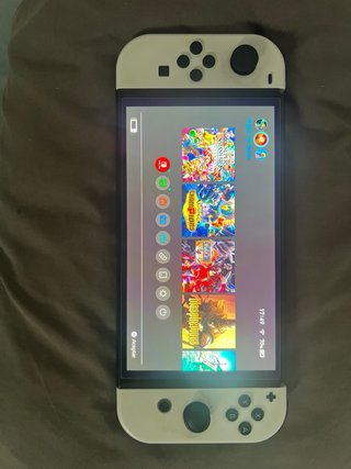 Nintendo Switch OLED Blanca + Base