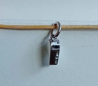 Colgante Silbato Árbitro Plata