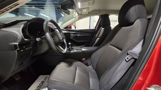 Mazda 3 Zenith (2020)