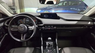 Mazda 3 Zenith (2020)