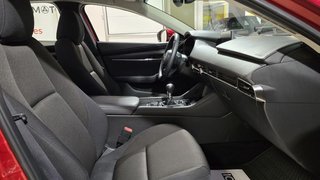 Mazda 3 Zenith (2020)